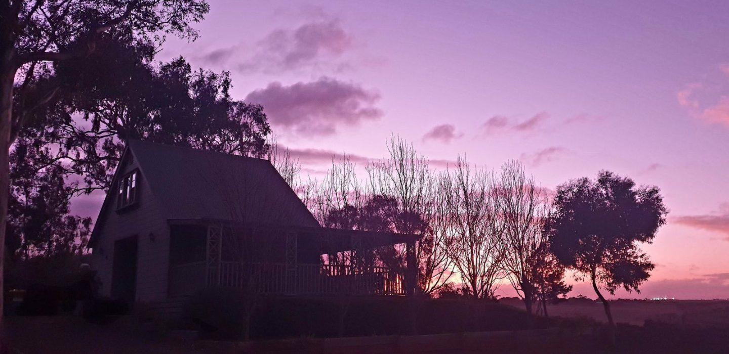 A Country Escape in the Heart of Melbourne CBD - Four Self Contained Stays for Large Families and Groups.