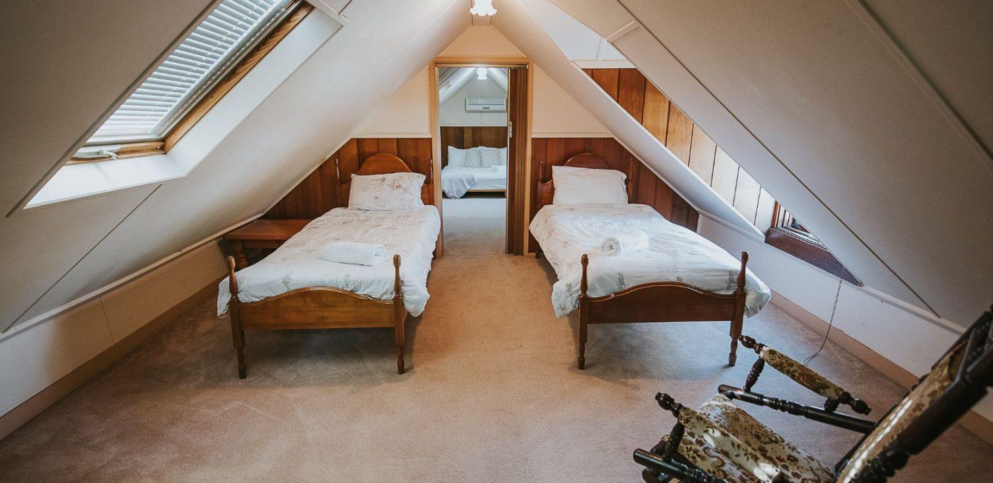 Stay at Overnewton Castle in Keilor